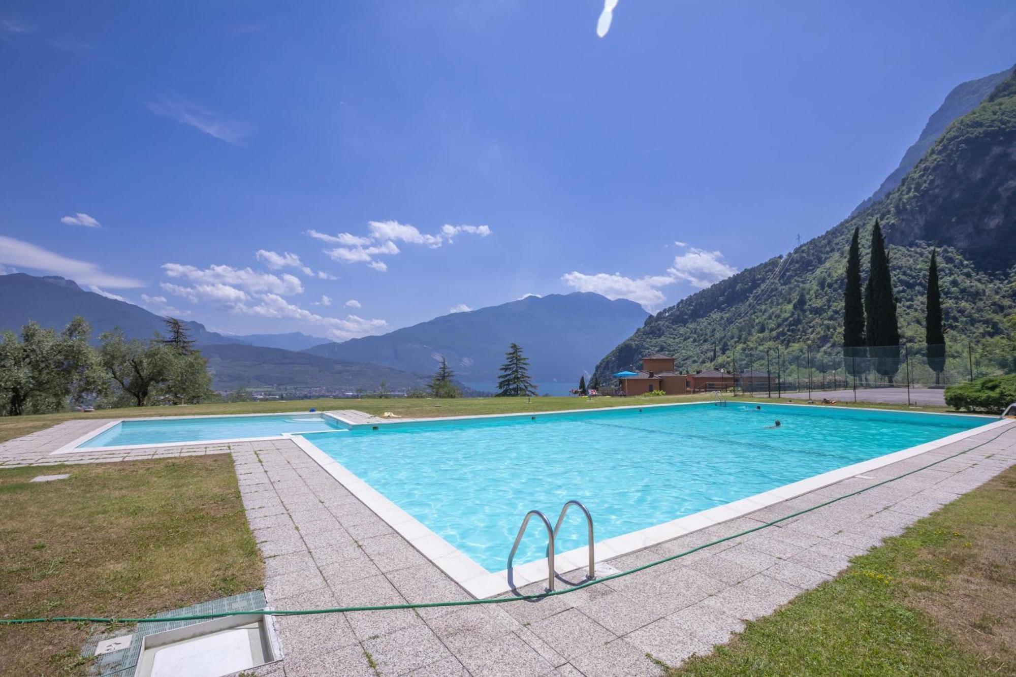 Lake View Dom-Us Apartment - Happy Rentals Ρίβα ντελ Γκάρντα Εξωτερικό φωτογραφία