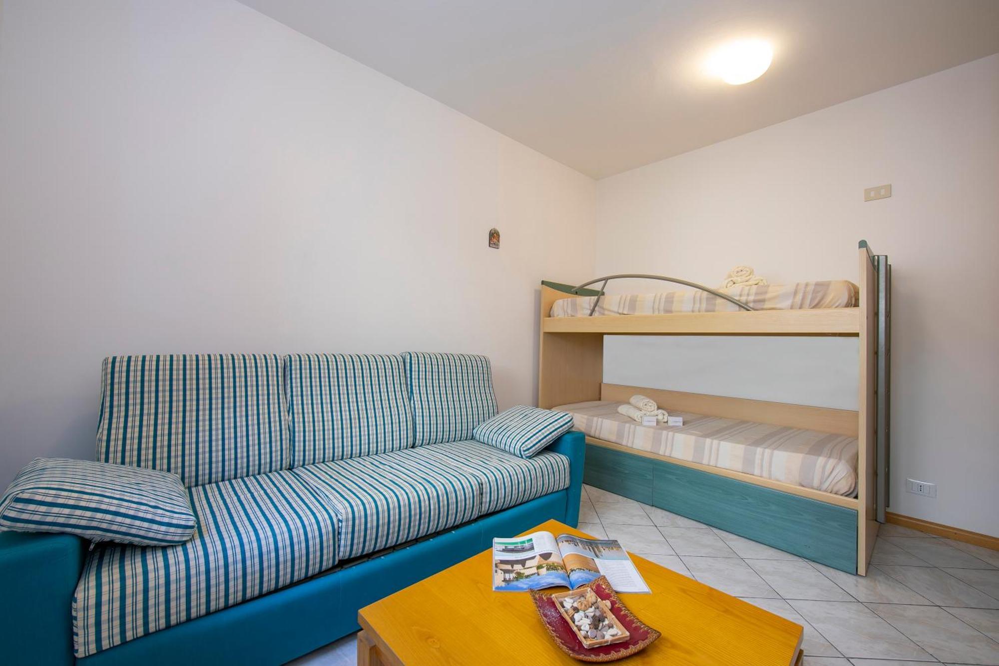 Lake View Dom-Us Apartment - Happy Rentals Ρίβα ντελ Γκάρντα Εξωτερικό φωτογραφία